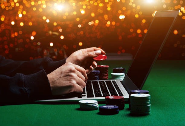 Live slot game and Aviator crash interface